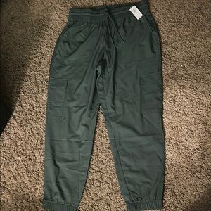 Old Navy Olive Cargo Pants